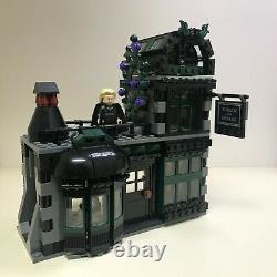 Complete Set LEGO Harry Potter Diagon Alley 2011 (10217) Used