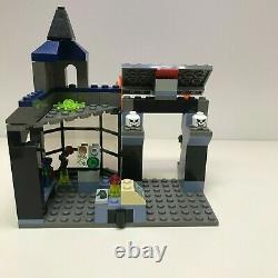 Complete Set LEGO Harry Potter Knockturn Alley (4720) Used