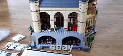 Genuine Lego Harry Potter Hogwarts Castle 71043 complete with all minifigures