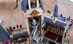 Genuine Lego Harry Potter Hogwarts Castle 71043 complete with all minifigures