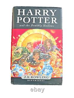 HARRY POTTER AND THE DEATHLY HALLOW First Edition signed by J. K. Rowling (2007)