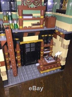HP Diagon Alley 10217 98% Complete With Box & Instructions