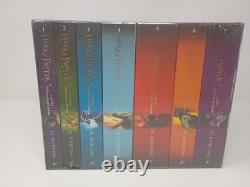 HaHarry Potter Complete 7-Book Paperback Box Set by J. K. Rowling Scholastic