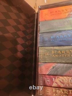 Harry Potter Full Book Set Complete 1-7 SEALED Brand New With Chest