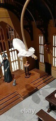 Hogwarts The Great Hall Deluxe Playset Complete