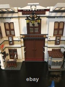 LEGO 10217 Harry Potter Diagon Alley 99% Complete Includes all Minifigs +Manuals