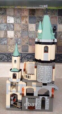 LEGO 2001 Harry Potter 4709 Hogwarts Castle Near Complete Set (Missing 2 Pieces)