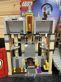 LEGO (4709) Harry Potter Hogwarts Castle-Complete-Box-Instructions