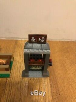 LEGO Harry Potter 4840 The Burrow 100% Complete. All minifigs and Pig