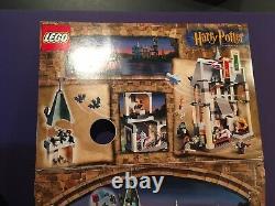 LEGO Harry Potter Hogwarts 4709 Complete unused, box, instructions- 1 bag open