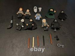 LEGO Harry Potter Hogwarts Castle 4842 98% Complete Retired EUC Minifigs