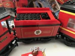 LEGO Harry Potter Hogwarts Express Complete withfigures. Set #4841 Retired 2010