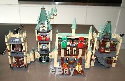 LEGO Harry Potter Set 4842 Hogwarts Castle Complete 11 Mini Figures 2010 RETIRED