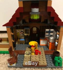 Lego (4840) Harry Potter The Burrow 99% Complete With Minifigures