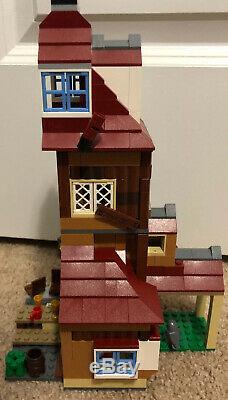 Lego (4840) Harry Potter The Burrow 99% Complete With Minifigures