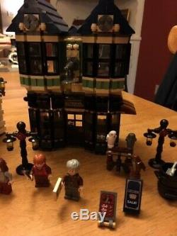 Lego Harry Potter Diagon Alley Set (#10217) 100% Complete Retired 2011