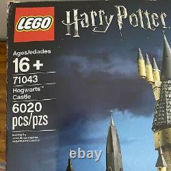 Lego Harry Potter Hogwarts Castle Set (71043) COMPLETE With Box and Books