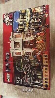 Lego Harry Potter Set 10217 Diagon Alley. Complete with Box and Instructions