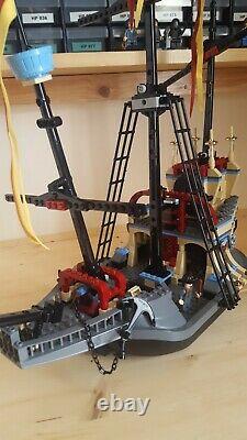 Lego Harry Potter set 4768. The Durmstrang Ship. Complete with Instructions