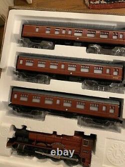 Lionel 7-11020 Harry Potter Hogwarts Express Train Set Mint Complete