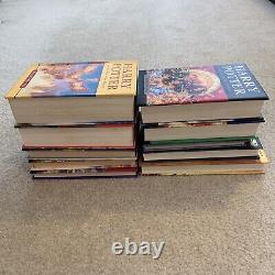 Lot 10 Harry Potter Fantastic Beasts HC Books Complete Set Bloomsbury Raincoast