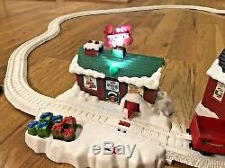 Rare Thomas the Train Thomas Christmas Delivery Trackmaster Complete Set 2011