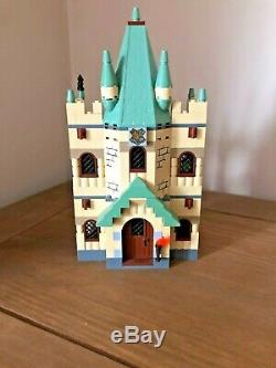 Castle Lego Harry Potter Poudlard (4842) Les Minifigurines Complets Incl