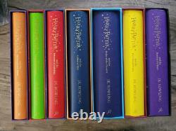 Coffret cadeau en édition spéciale de Harry Potter en version intégrale, très bon état
