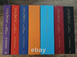Coffret cadeau en édition spéciale de Harry Potter en version intégrale, très bon état