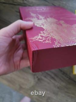 Coffret cadeau en édition spéciale de Harry Potter en version intégrale, très bon état Coffret cadeau en édition spéciale de Harry Potter en version intégrale, très bon état