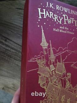 Coffret cadeau en édition spéciale de Harry Potter en version intégrale, très bon état