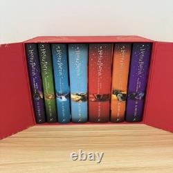Coffret complet de livres Harry Potter en édition reliée par J. K. Rowling