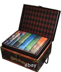 Coffret complet en dur Harry Potter, livres 1-7 dans un coffre à trésor Scholastic