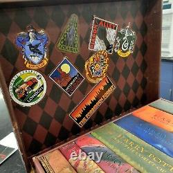 Coffret complet en édition reliée de Harry Potter + Livre sur la magie des films