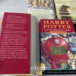 Coffret de livres Harry Potter en édition rigide 1-7 Couvertures originales complètes C'est une boîte magique années 2000