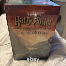 Coffret de livres en format de poche Harry Potter #1-7 J. K. Rowling Scholastic Neuf Dans sa boîte
