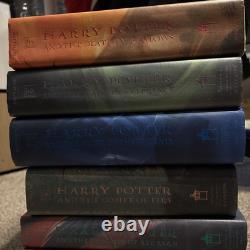 Coffret intégral des livres Harry Potter 1-7 de J. K. Rowling en édition reliée avec jaquette