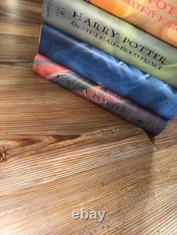 Collection complète en reliure rigide des 7 livres de Harry Potter