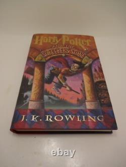 Ensemble complet de Harry Potter, livres 1 à 7, édition reliée, état excellent.