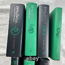 Ensemble complet de livres HARRY POTTER en reliure rigide vert Slytherin avec jaquettes 1-7