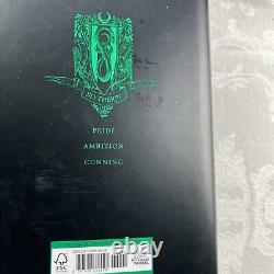 Ensemble complet de livres HARRY POTTER en reliure rigide vert Slytherin avec jaquettes 1-7