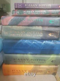 Ensemble complet de livres Harry Potter 1-7 par J. K. Rowling, format mixte (broché et relié)