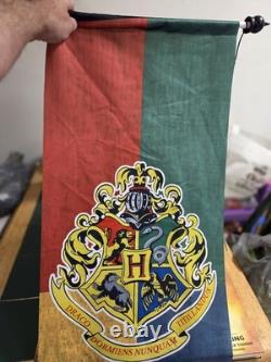 Ensemble complet de livres Harry Potter en couverture rigide 1-7 1ère édition + 3 livres supplémentaires + 2 bannières