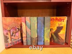 Ensemble complet de livres Harry Potter en couverture rigide de JK Rowling 1-7 (Première édition américaine) Ensemble complet de livres Harry Potter en couverture rigide de JK Rowling 1-7 (Première édition américaine)