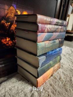 Ensemble complet de livres en version reliée Harry Potter 1-7 J. K. Rowling avec jaquettes de protection