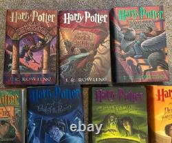 Ensemble complet de livres reliés Harry Potter 1-7 J K Rowling avec jaquettes 1ère édition