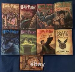 Ensemble complet de livres reliés Harry Potter 1-7 + L'enfant maudit et Les contes de Beedle le Barde