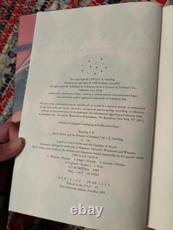 Ensemble de premières éditions en couverture rigide de Harry Potter 1-7 avec des impressions correspondantes de Beedle le Barde