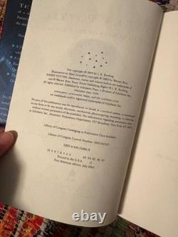 Ensemble de premières éditions en couverture rigide de Harry Potter 1-7 avec des impressions correspondantes de Beedle le Barde