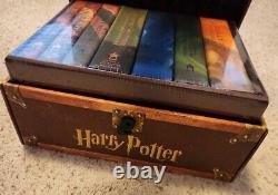 Harry Potter 1-7 Livres De Couverture Rigide Ensemble Collectible Coffret Boîte Complete